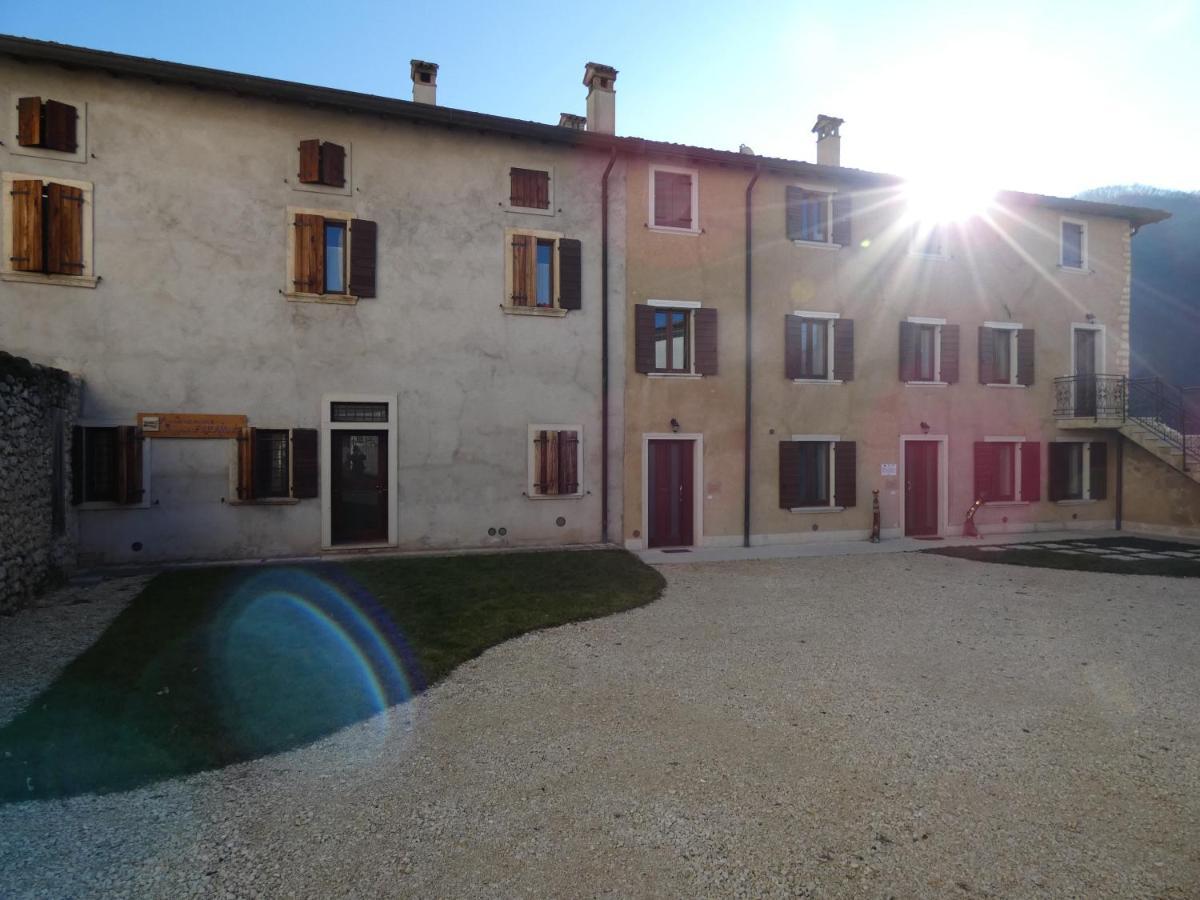 Alloggio Turistico Corte Grisi Badia Calavena Bagian luar foto